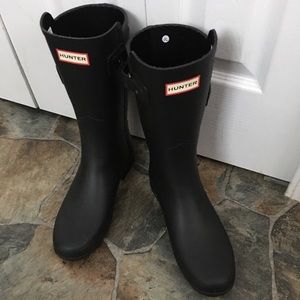 BRAND NEW Hunter Boots - Size 10